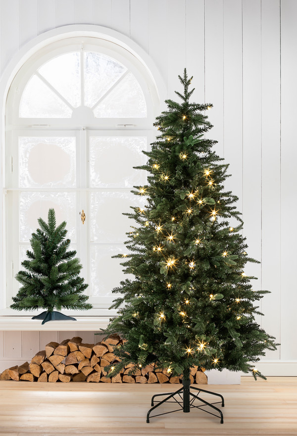 Dehner künstlicher LED-Weihnachtsbaum Espen, ca. H150 cm