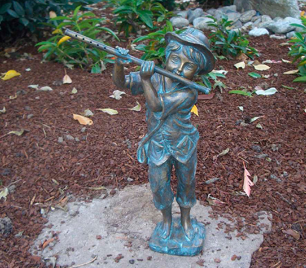 Rottenecker Bronzefigur Flötenspieler für den Außenbereich, 42 cm