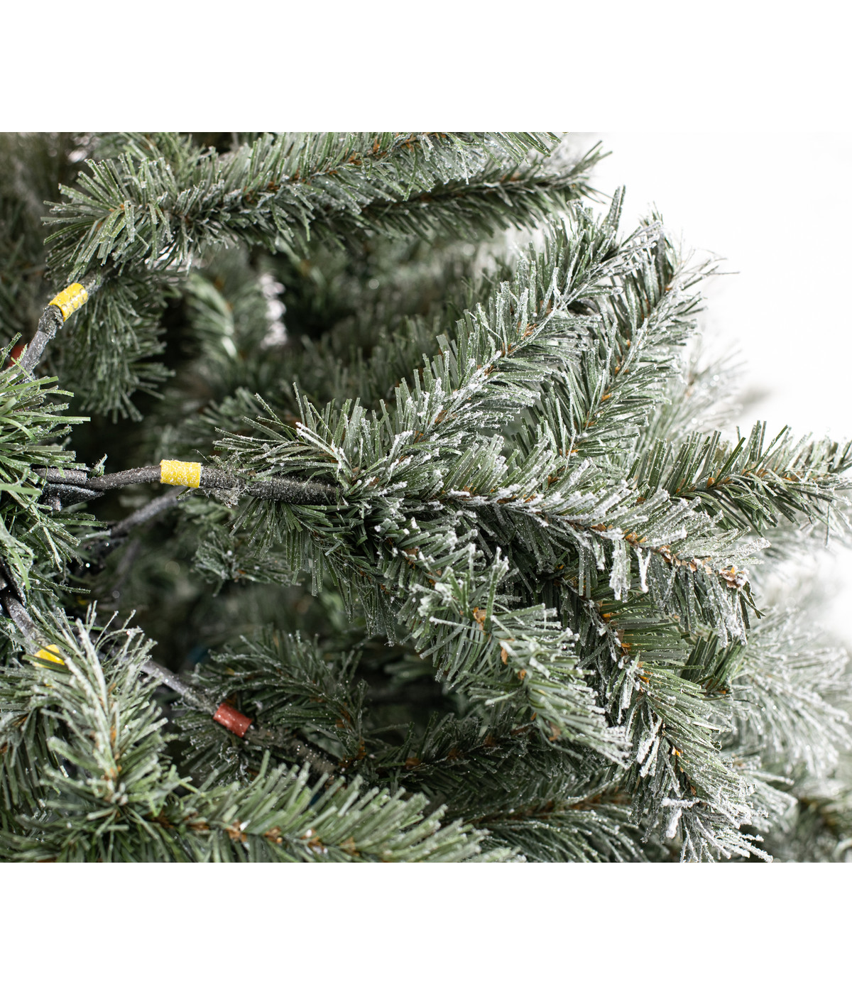Evergreen Classics™ künstlicher Weihnachtsbaum Fichte, gefrostet, ca